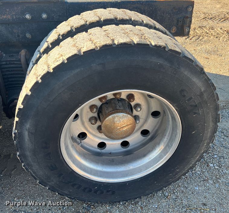 image for item MR9999 1984 Mack RWS788LST  semi truck