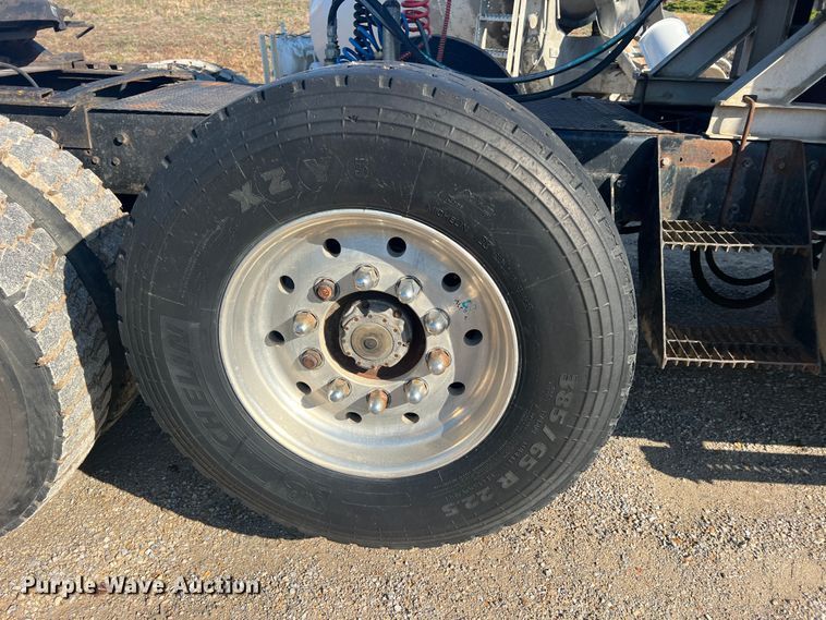 image for item MR9999 1984 Mack RWS788LST  semi truck