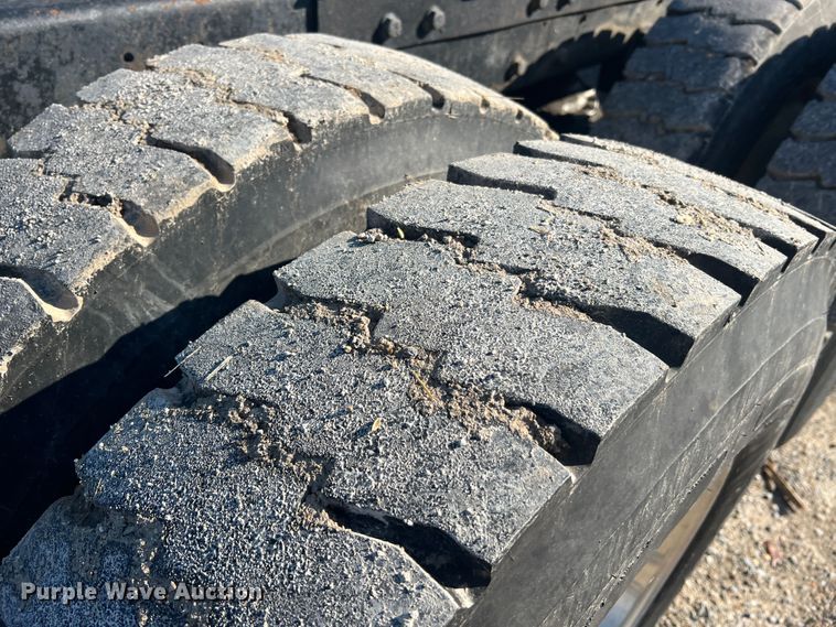 image for item MR9999 1984 Mack RWS788LST  semi truck