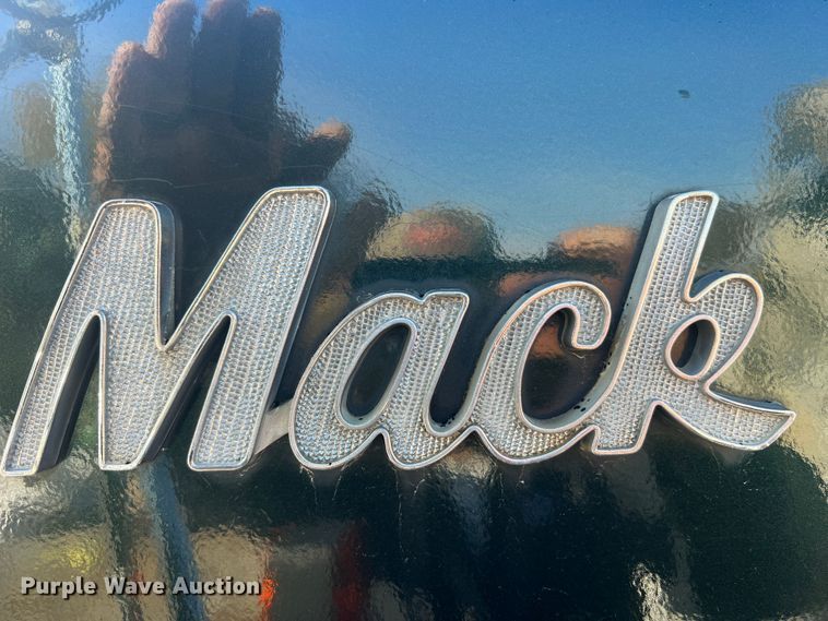 image for item MR9999 1984 Mack RWS788LST  semi truck