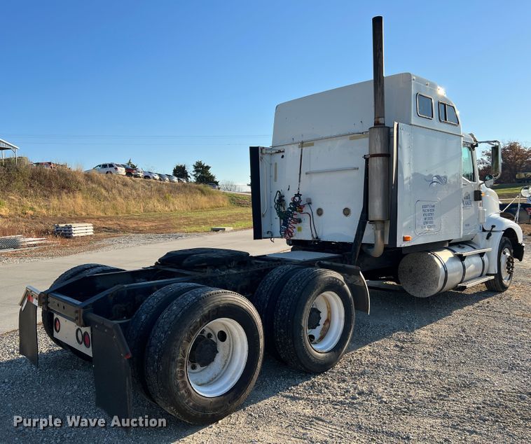 image for item MS9005 2007 International 9400i  semi truck