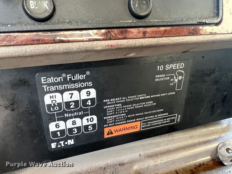 image for item MS9005 2007 International 9400i  semi truck