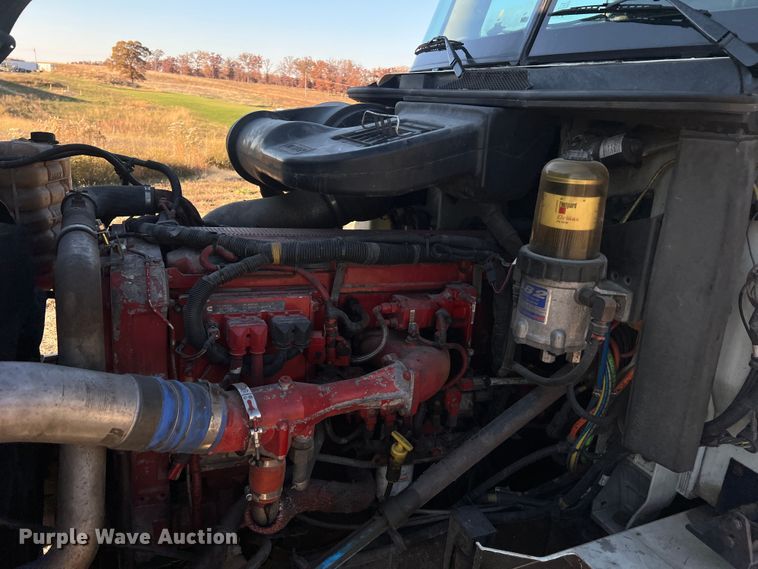 image for item MS9005 2007 International 9400i  semi truck