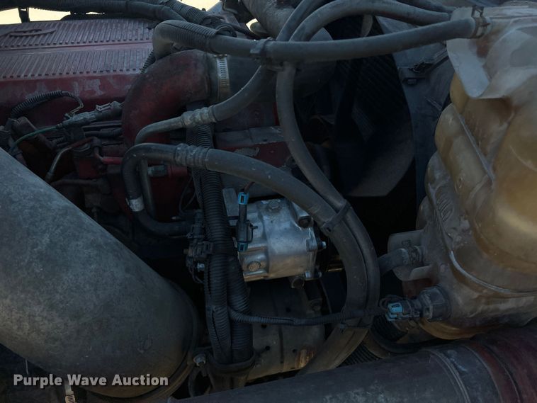 image for item MS9005 2007 International 9400i  semi truck