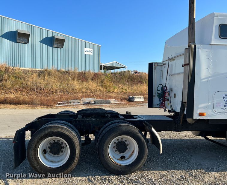 image for item MS9005 2007 International 9400i  semi truck