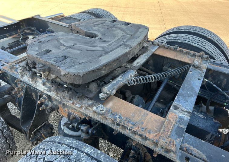 image for item MS9005 2007 International 9400i  semi truck