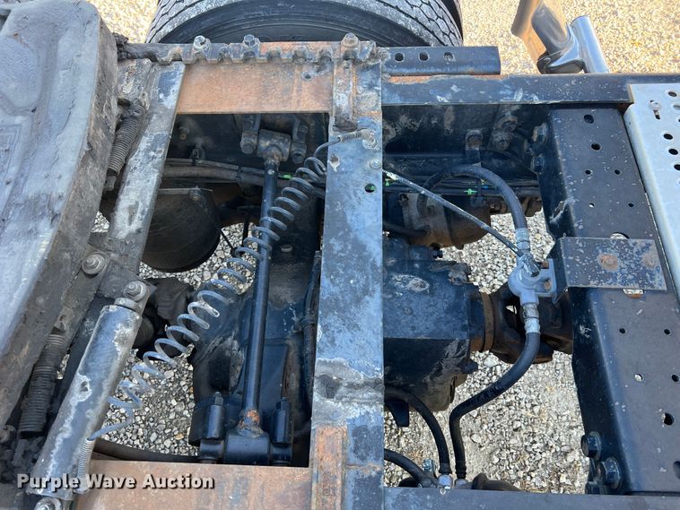 image for item MS9005 2007 International 9400i  semi truck