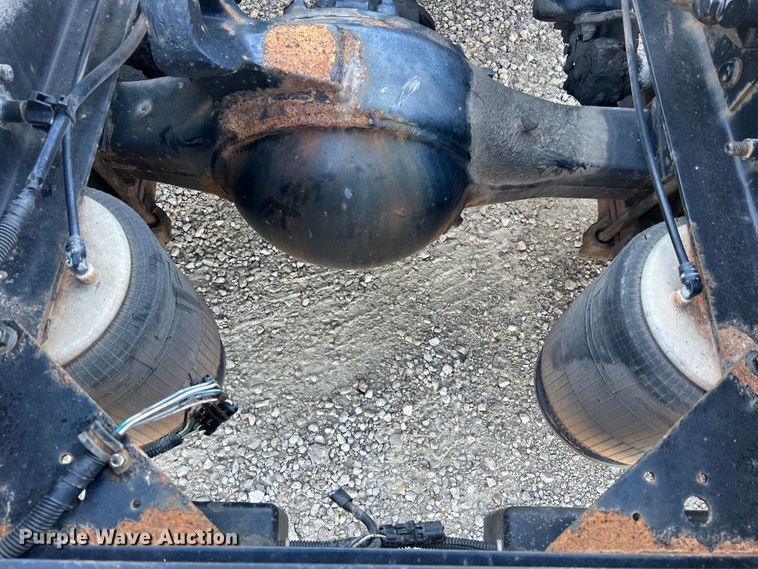 image for item MS9005 2007 International 9400i  semi truck