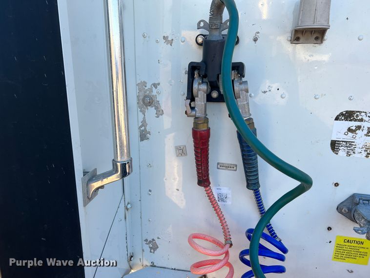 image for item MS9006 2007 International 9200i  semi truck