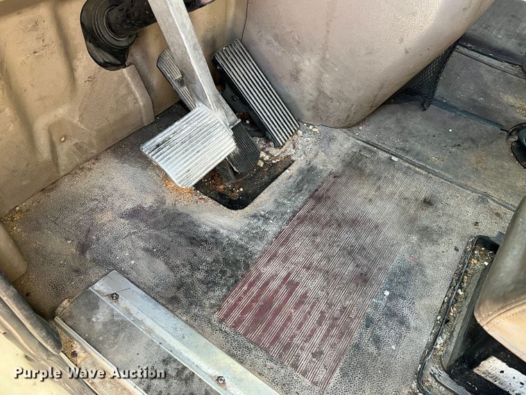 image for item MS9006 2007 International 9200i  semi truck