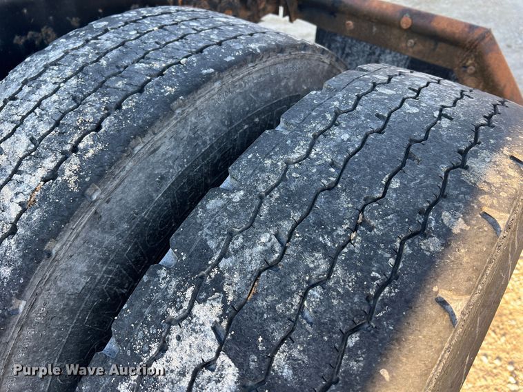 image for item MS9006 2007 International 9200i  semi truck