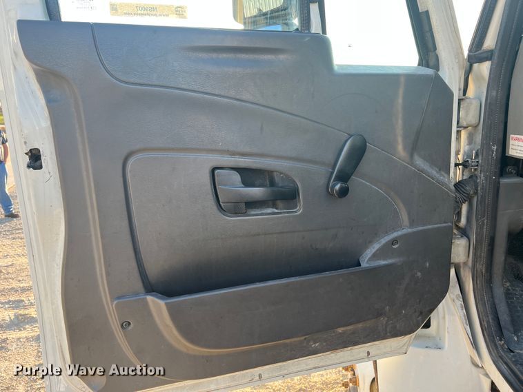 image for item MS9007 2009 International DuraStar 4400  semi truck