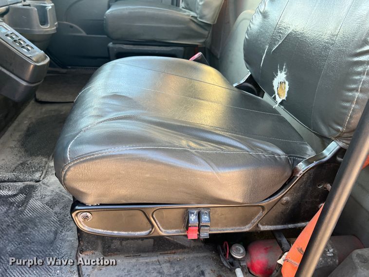 image for item MS9007 2009 International DuraStar 4400  semi truck