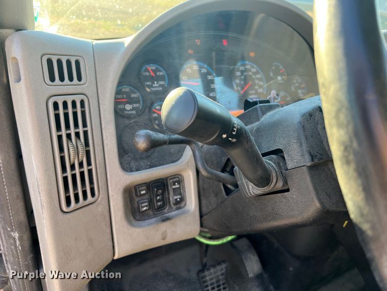 image for item MS9007 2009 International DuraStar 4400  semi truck