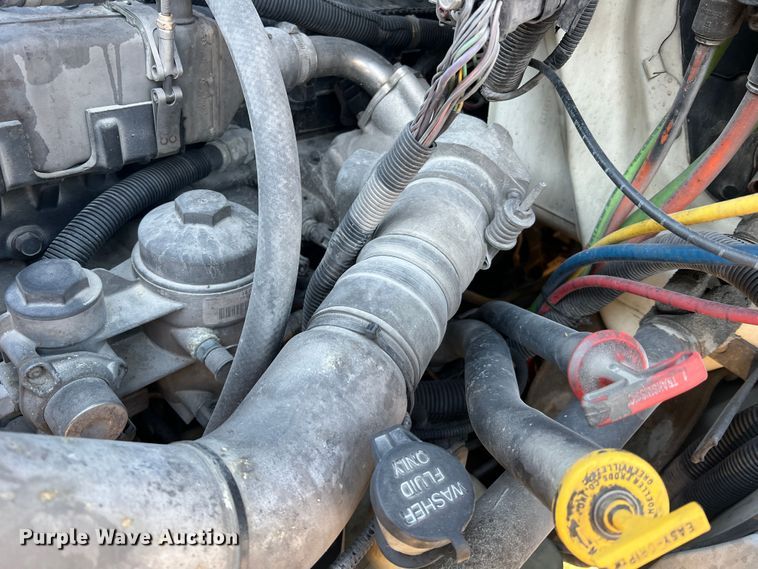 image for item MS9007 2009 International DuraStar 4400  semi truck