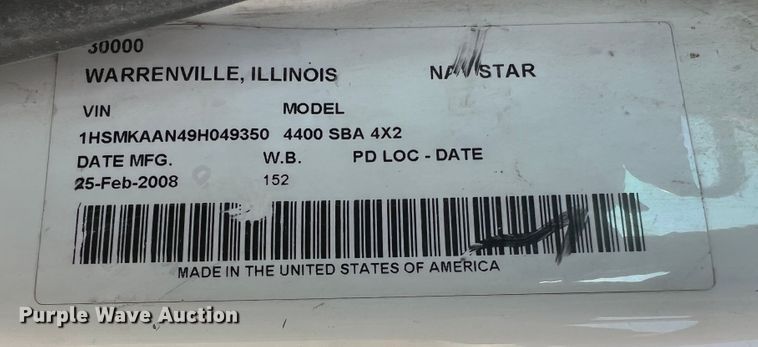 image for item MS9007 2009 International DuraStar 4400  semi truck