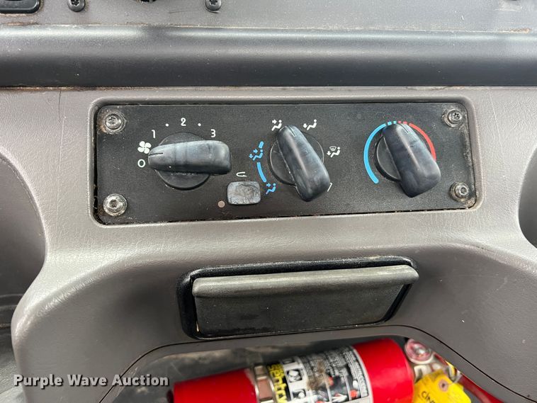 image for item MS9018 2007 Freightliner Business Class M2  semi truck