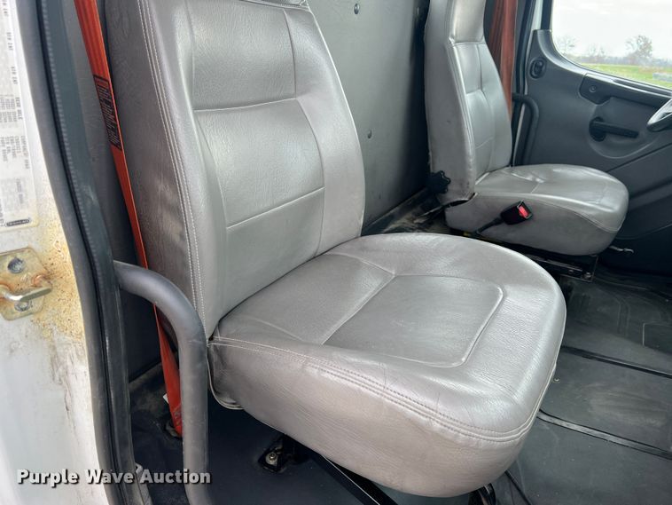 image for item MS9018 2007 Freightliner Business Class M2  semi truck