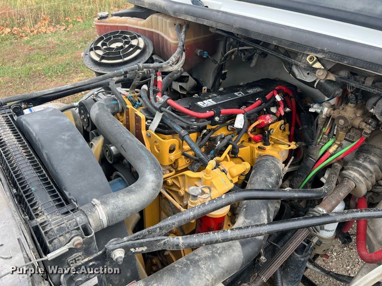 image for item MS9018 2007 Freightliner Business Class M2  semi truck