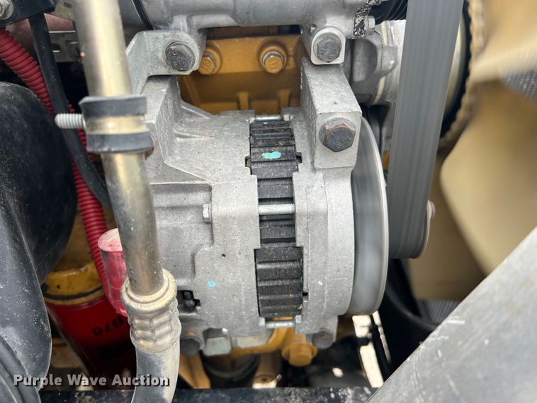 image for item MS9018 2007 Freightliner Business Class M2  semi truck