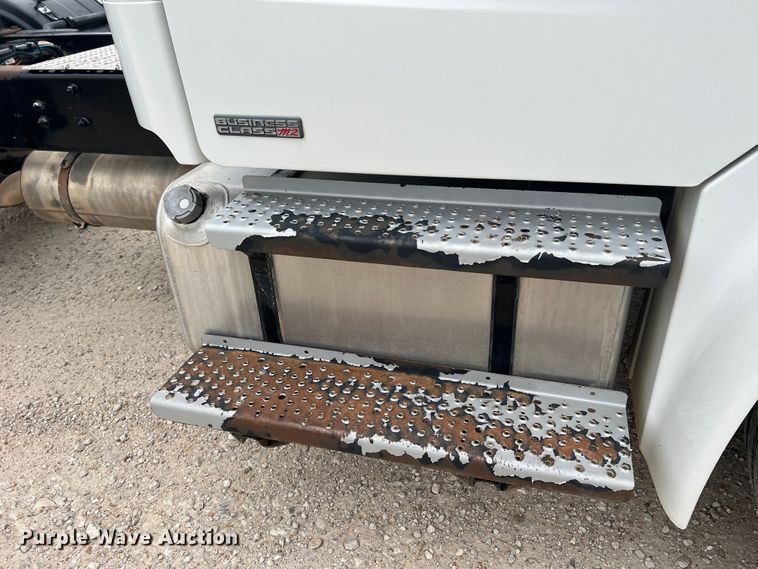 image for item MS9018 2007 Freightliner Business Class M2  semi truck