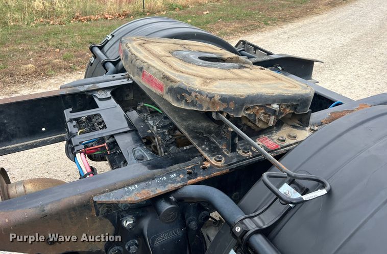 image for item MS9018 2007 Freightliner Business Class M2  semi truck