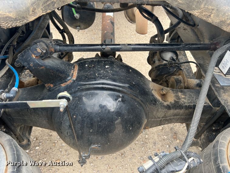 image for item MS9018 2007 Freightliner Business Class M2  semi truck