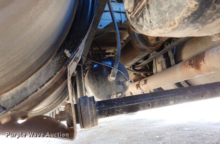 image for item MT9800 2012 Kenworth T660  semi truck