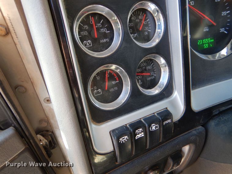 image for item MT9800 2012 Kenworth T660  semi truck