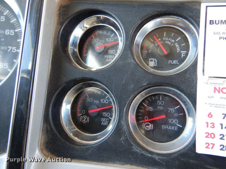 image for item MT9800 2012 Kenworth T660  semi truck