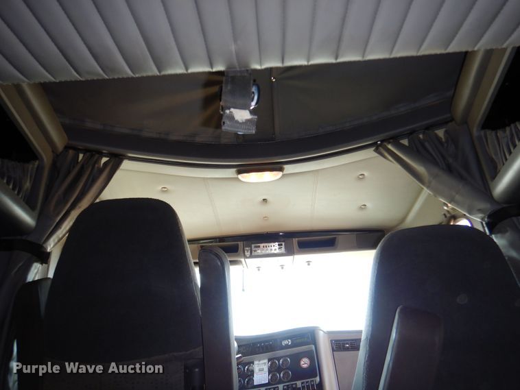 image for item MT9800 2012 Kenworth T660  semi truck