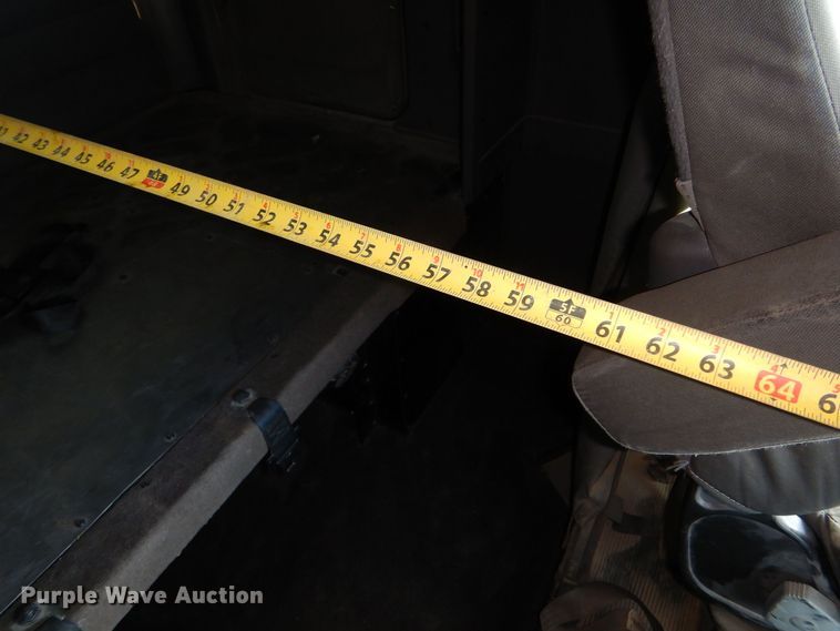 image for item MT9800 2012 Kenworth T660  semi truck