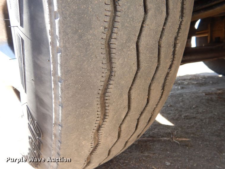 image for item MT9800 2012 Kenworth T660  semi truck