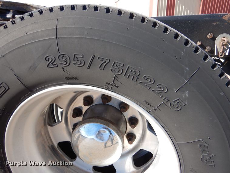 image for item MT9800 2012 Kenworth T660  semi truck