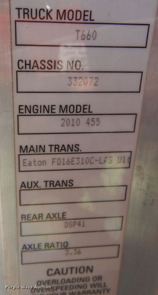 image for item MT9800 2012 Kenworth T660  semi truck