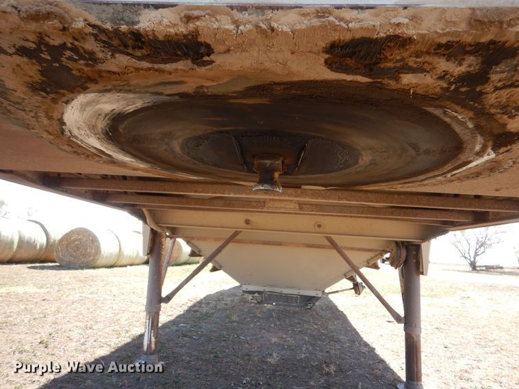 image for item MT9801 1993 Timpte Super Hopper  grain trailer