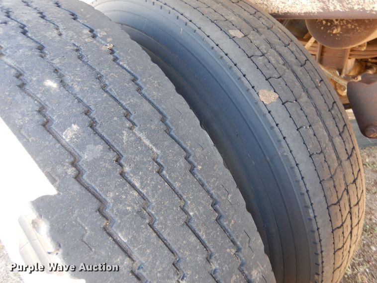 image for item MT9801 1993 Timpte Super Hopper  grain trailer