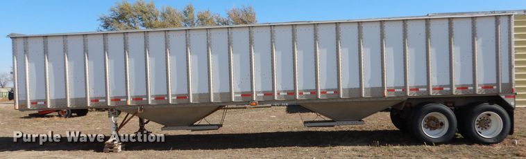 image for item MT9802 1990 Guthrie  grain trailer