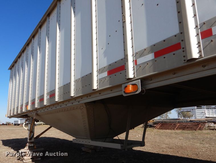 image for item MT9802 1990 Guthrie  grain trailer