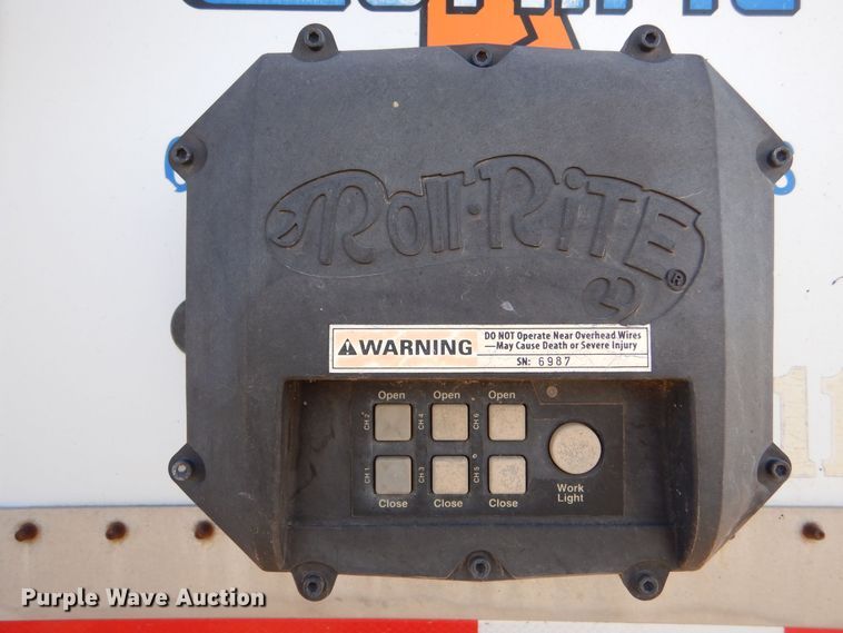 image for item MT9802 1990 Guthrie  grain trailer