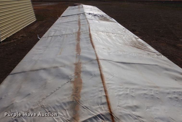 image for item MT9802 1990 Guthrie  grain trailer