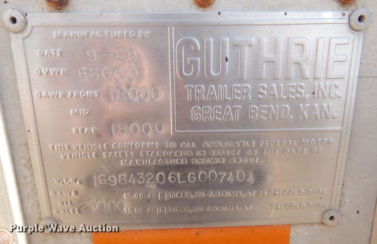 image for item MT9802 1990 Guthrie  grain trailer