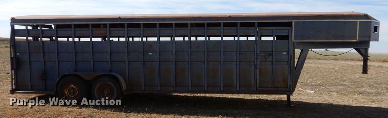 image for item MT9803 1991 Titan  livestock trailer