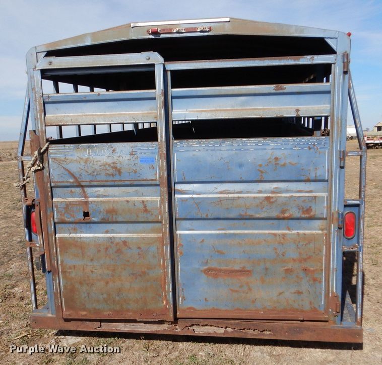 image for item MT9803 1991 Titan  livestock trailer