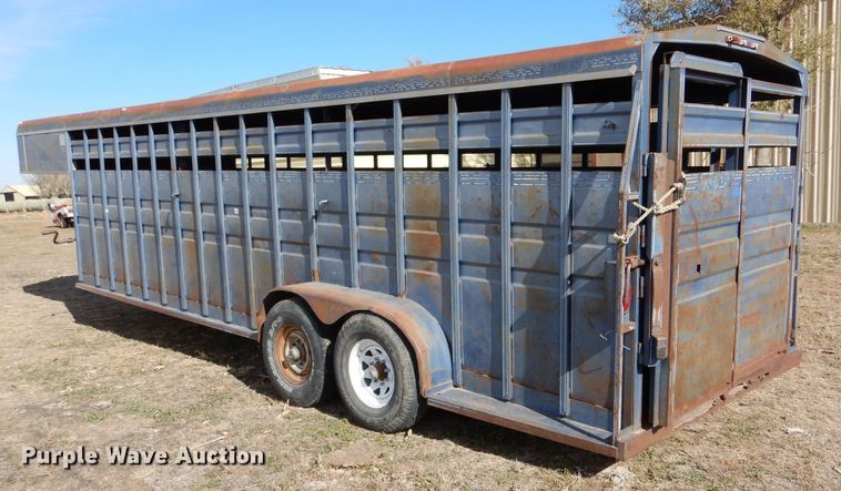 image for item MT9803 1991 Titan  livestock trailer