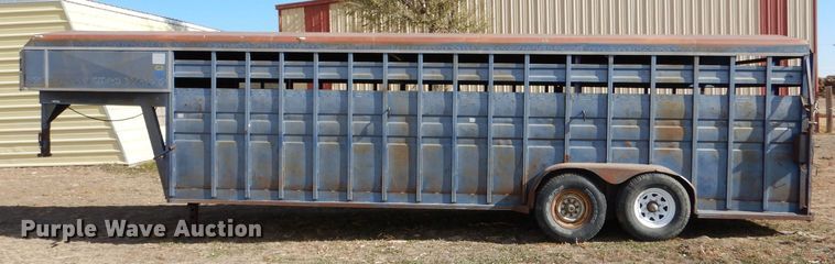 image for item MT9803 1991 Titan  livestock trailer
