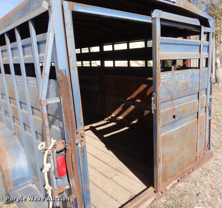 image for item MT9803 1991 Titan  livestock trailer