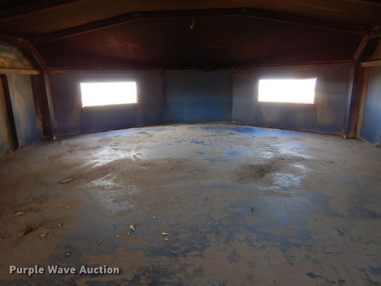 image for item MT9803 1991 Titan  livestock trailer