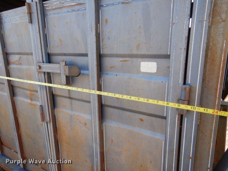 image for item MT9803 1991 Titan  livestock trailer