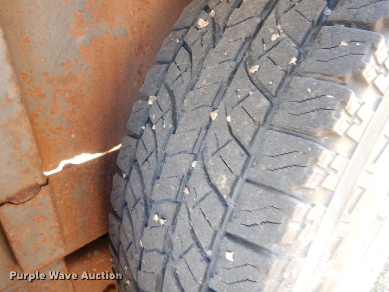 image for item MT9803 1991 Titan  livestock trailer